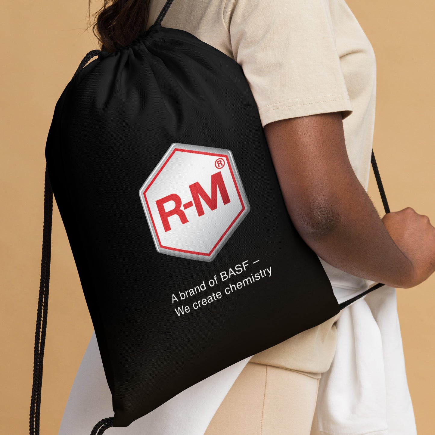 R-M Drawstring bag black